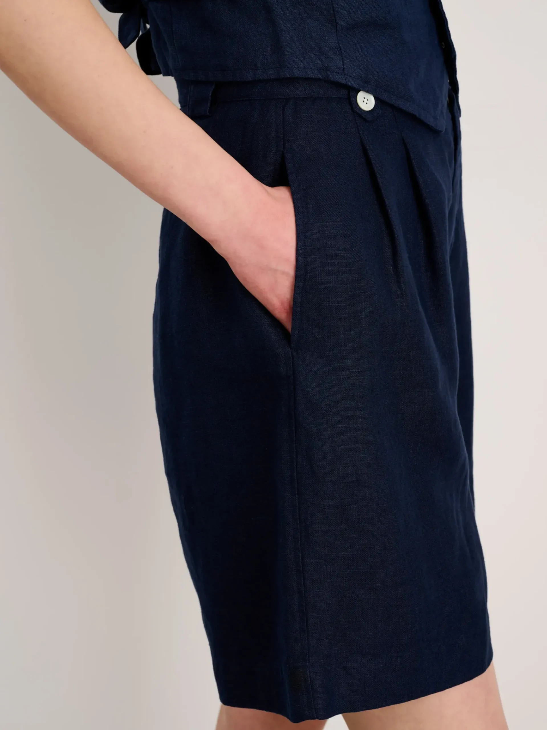 Clearance Alex Mill Drill Shorts In Linen