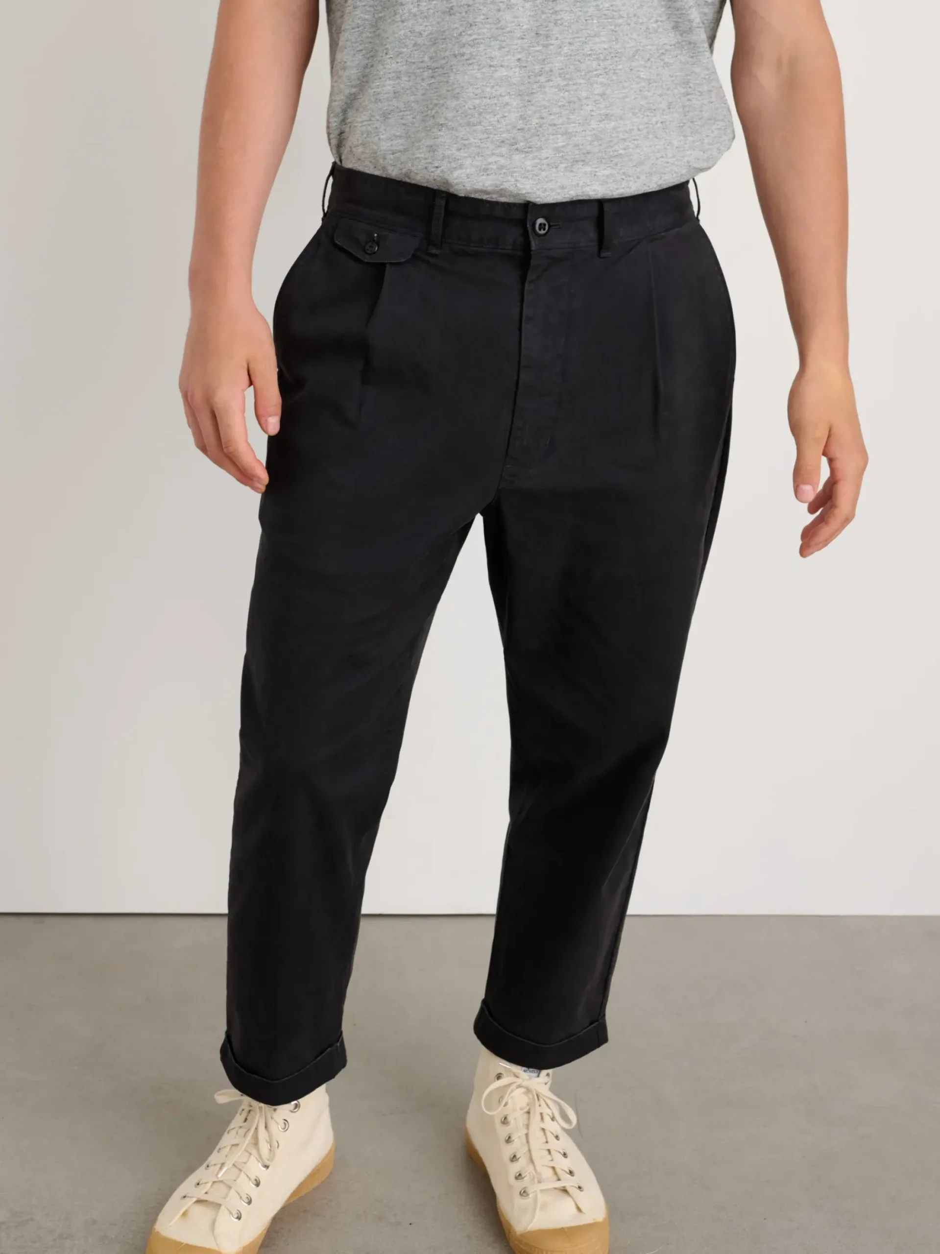 Best Alex Mill Standard Pleated Pant In Chino Black